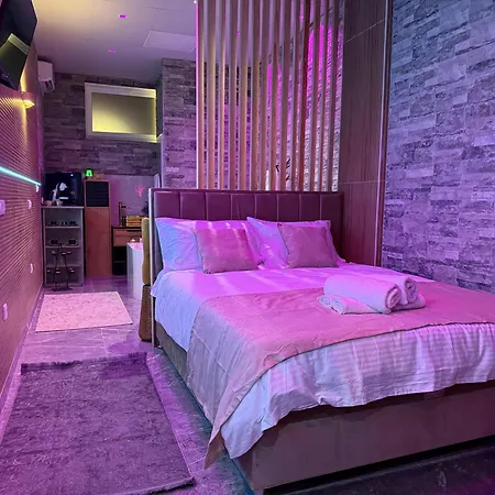 Dubai - Jacuzzi & Sauna Free Parking * 노비사드